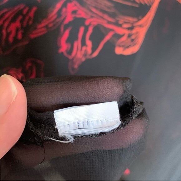 Susan Graver Placement Print Sheer Chiffon Black with Red Tunic with Keyhole - 6 - Picture 10 of 10